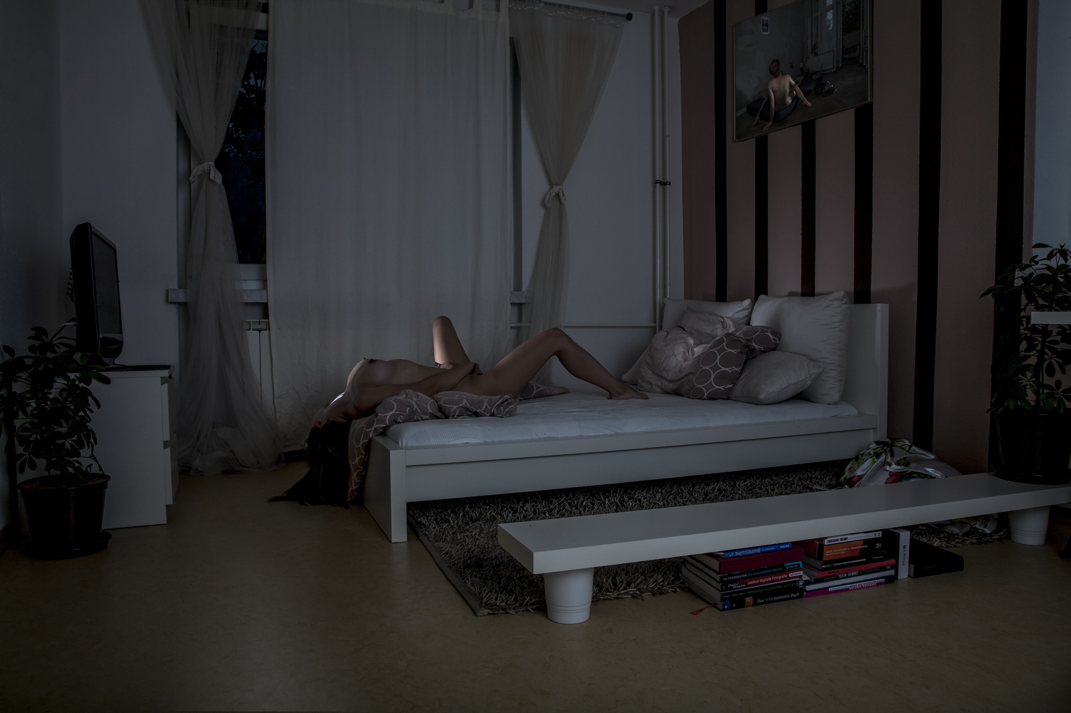 frau im bett