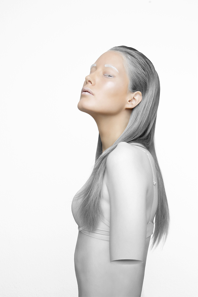 frau mit grauem haar