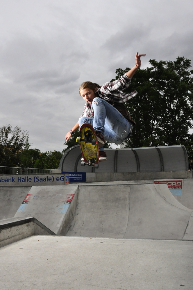 bild eines fahrenden skaters