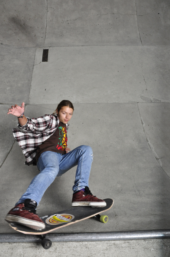 bild eines fahrenden skaters