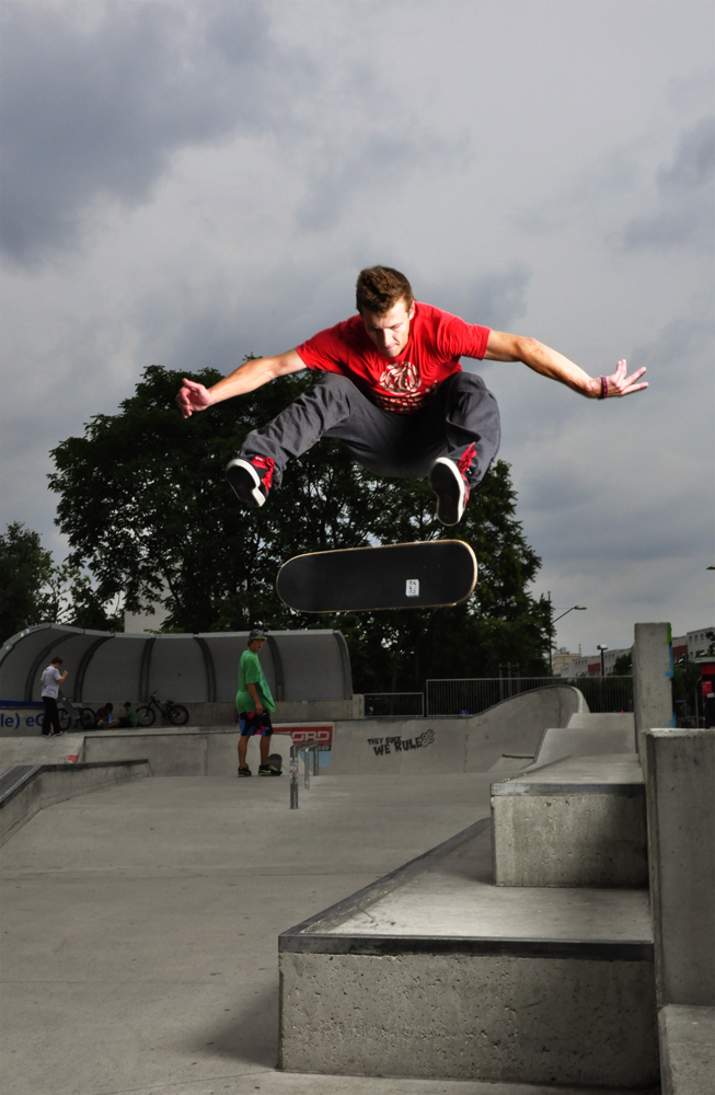 bild eines fahrenden skaters