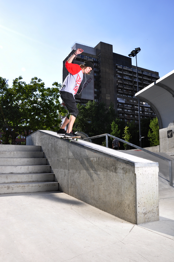 bild eines fahrenden skaters