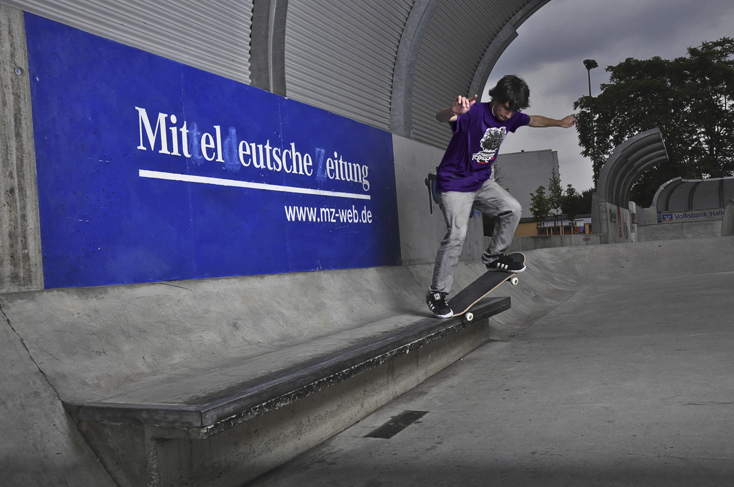 bild eines fahrenden skaters