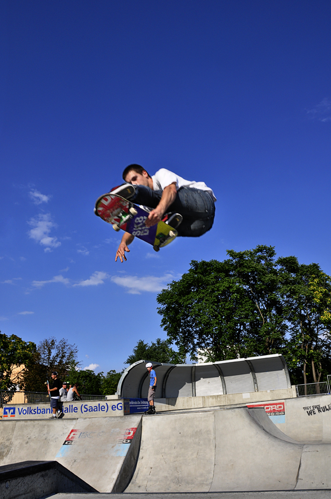 bild eines fahrenden skaters